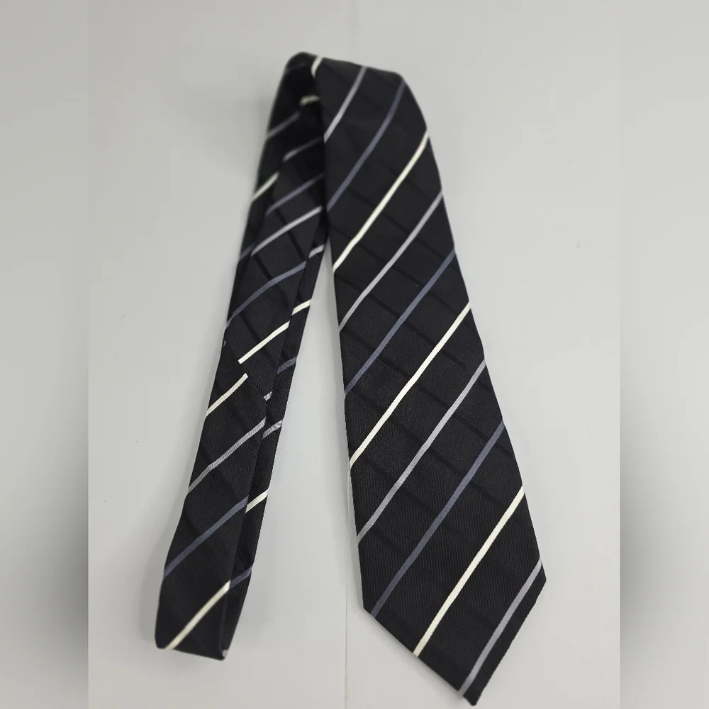 Donald Trump Tie Black With Silver/White Lines 57